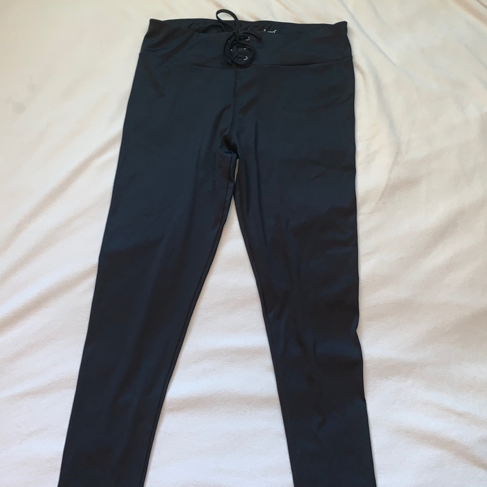 🆕 new Simply Southern lace up black leggings extra large XL